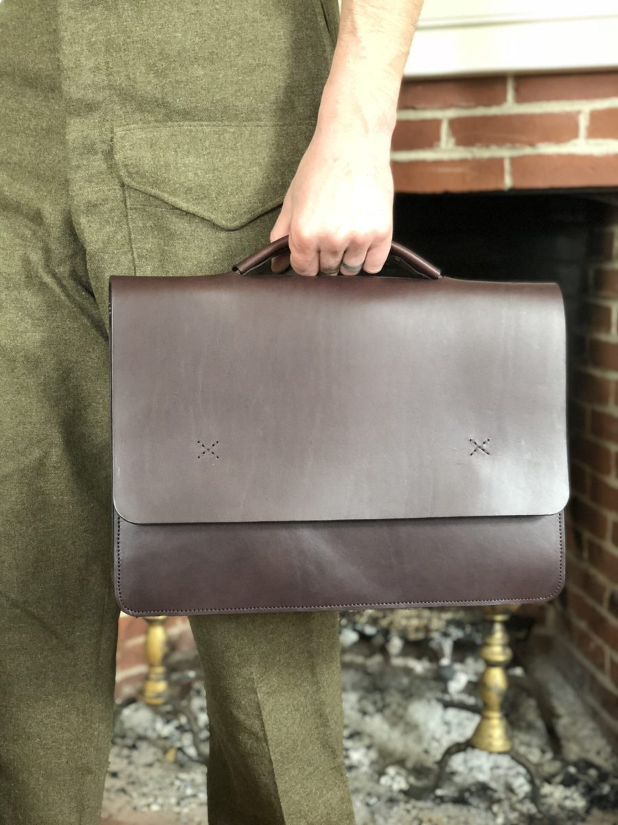 minimal leather messenger bag